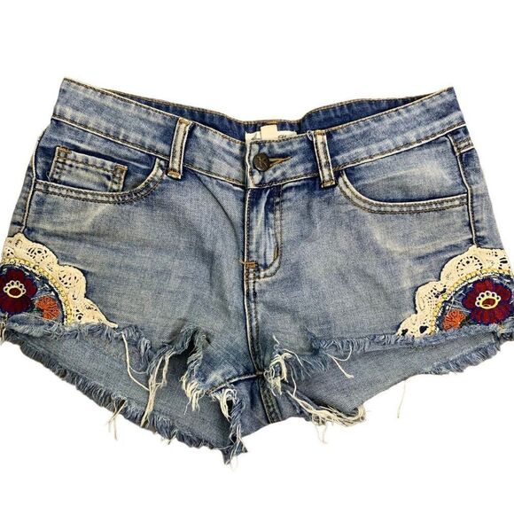Others Follow Low Rise Cut Off Shorts 27 Med Wash Denim Boho - Picture 1 of 6